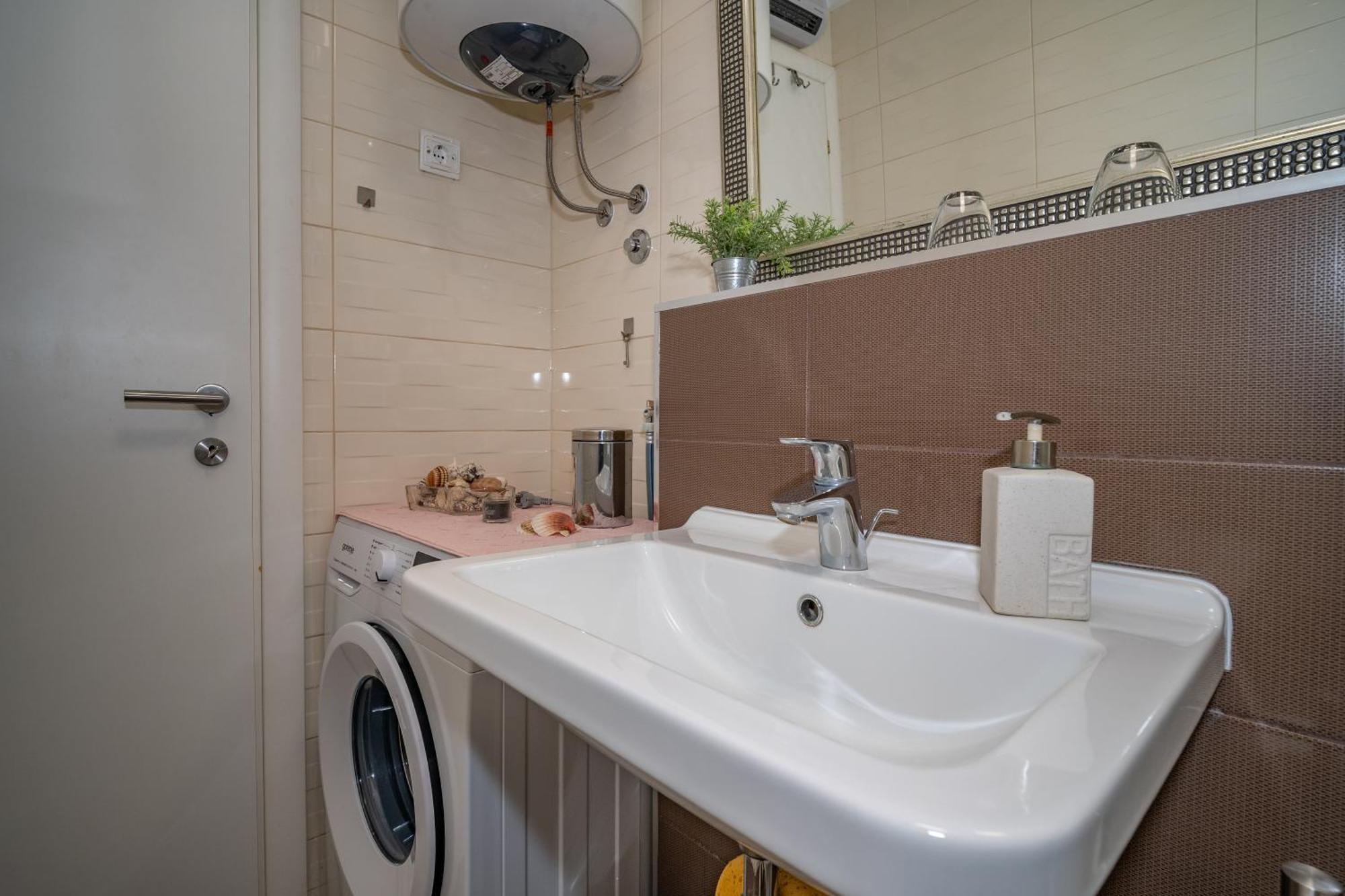 Apartman Saga Сплит Екстериор снимка