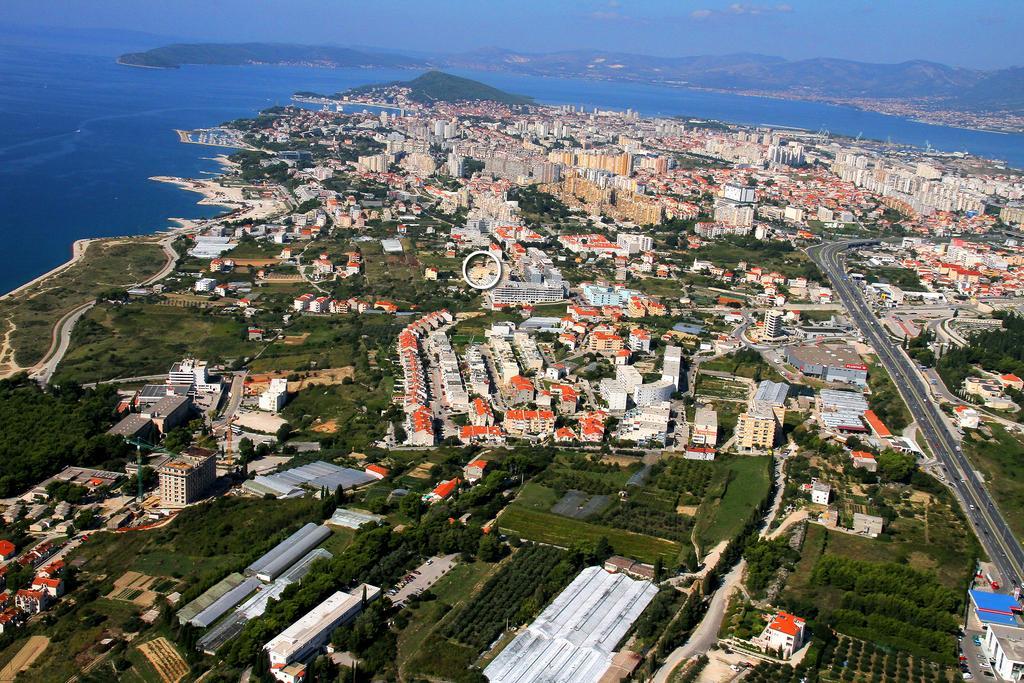 Apartman Saga Сплит Екстериор снимка