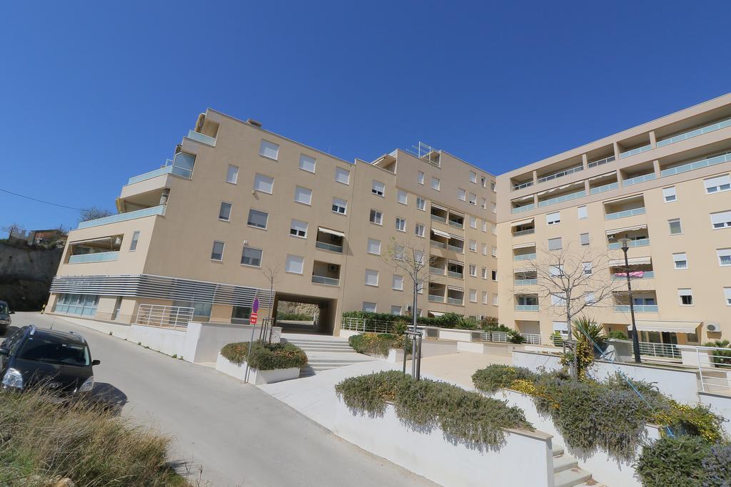 Apartman Saga Сплит Екстериор снимка